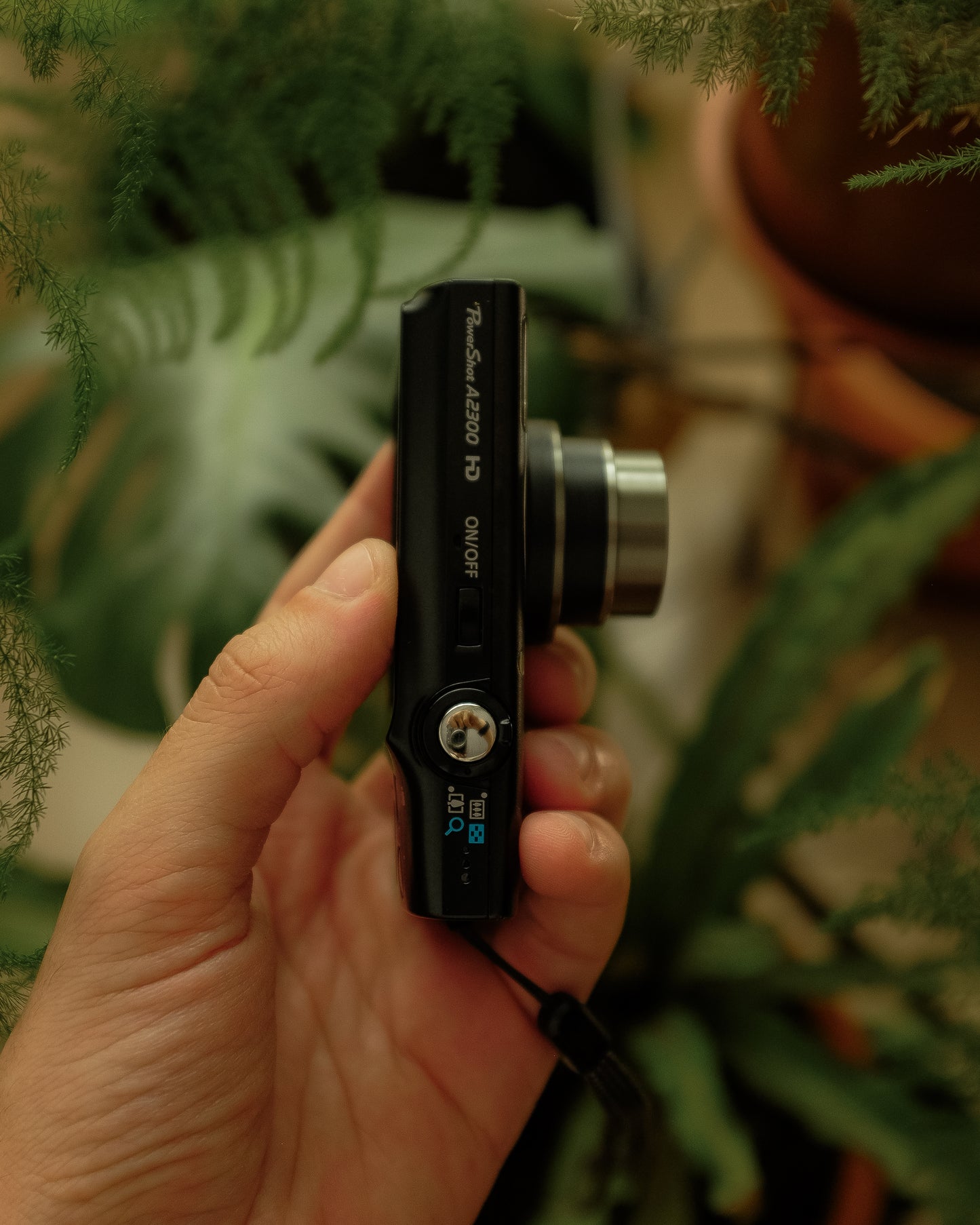 Canon Powershot A2300