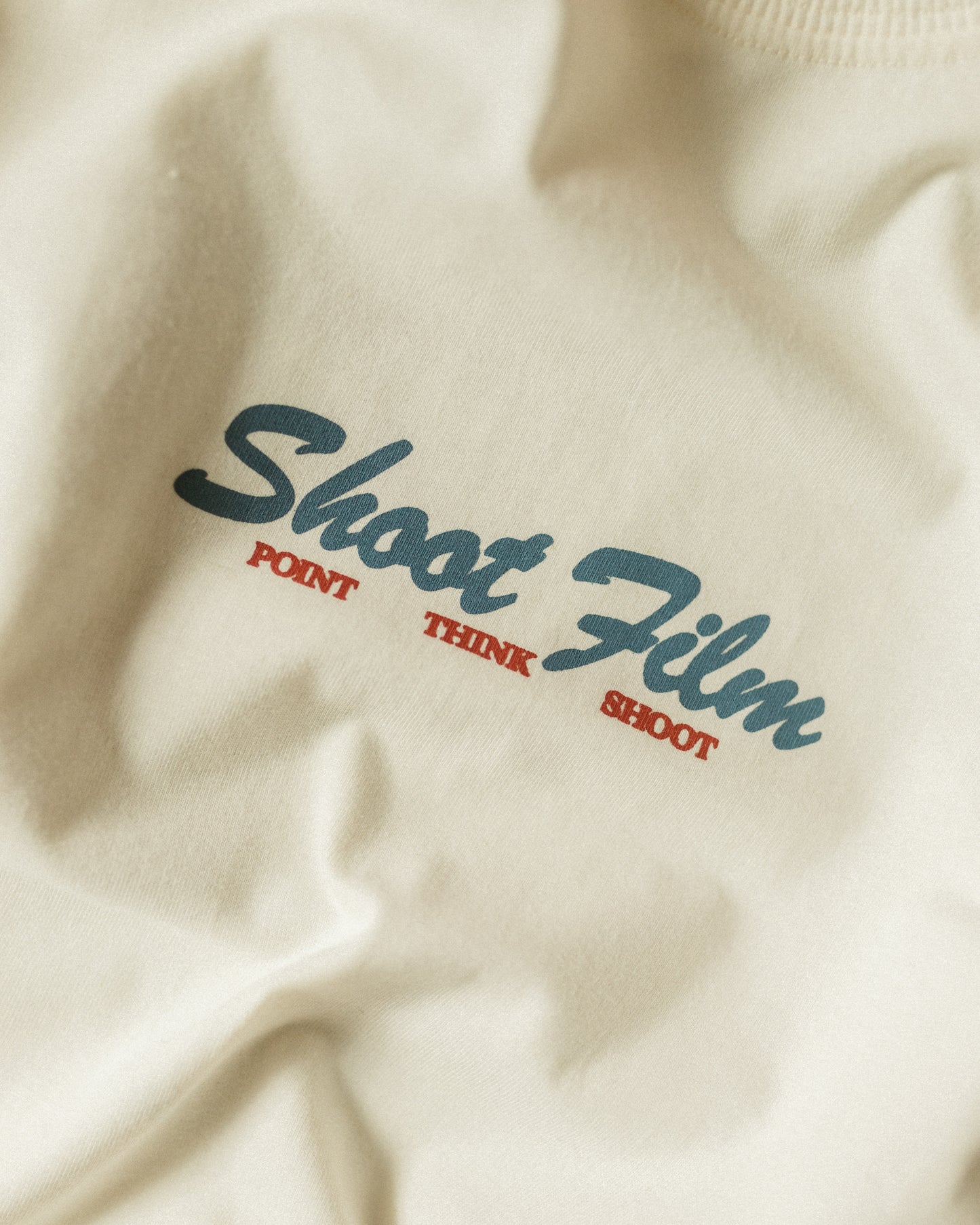 Camiseta Take Photos, Shoot Film - Off white