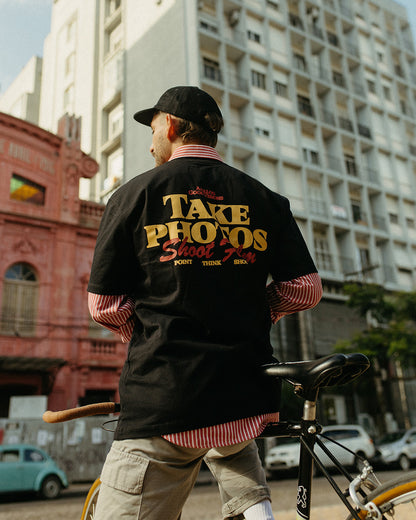 Camiseta Take Photos, Shoot Film - Preta