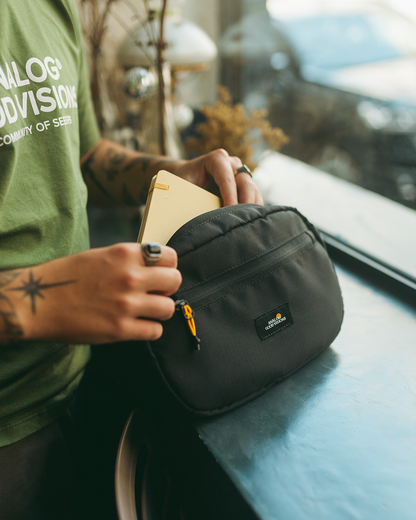 Camera bag crossbody Analog large - black