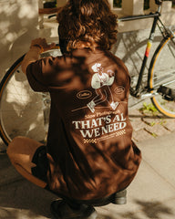Camiseta All We Need