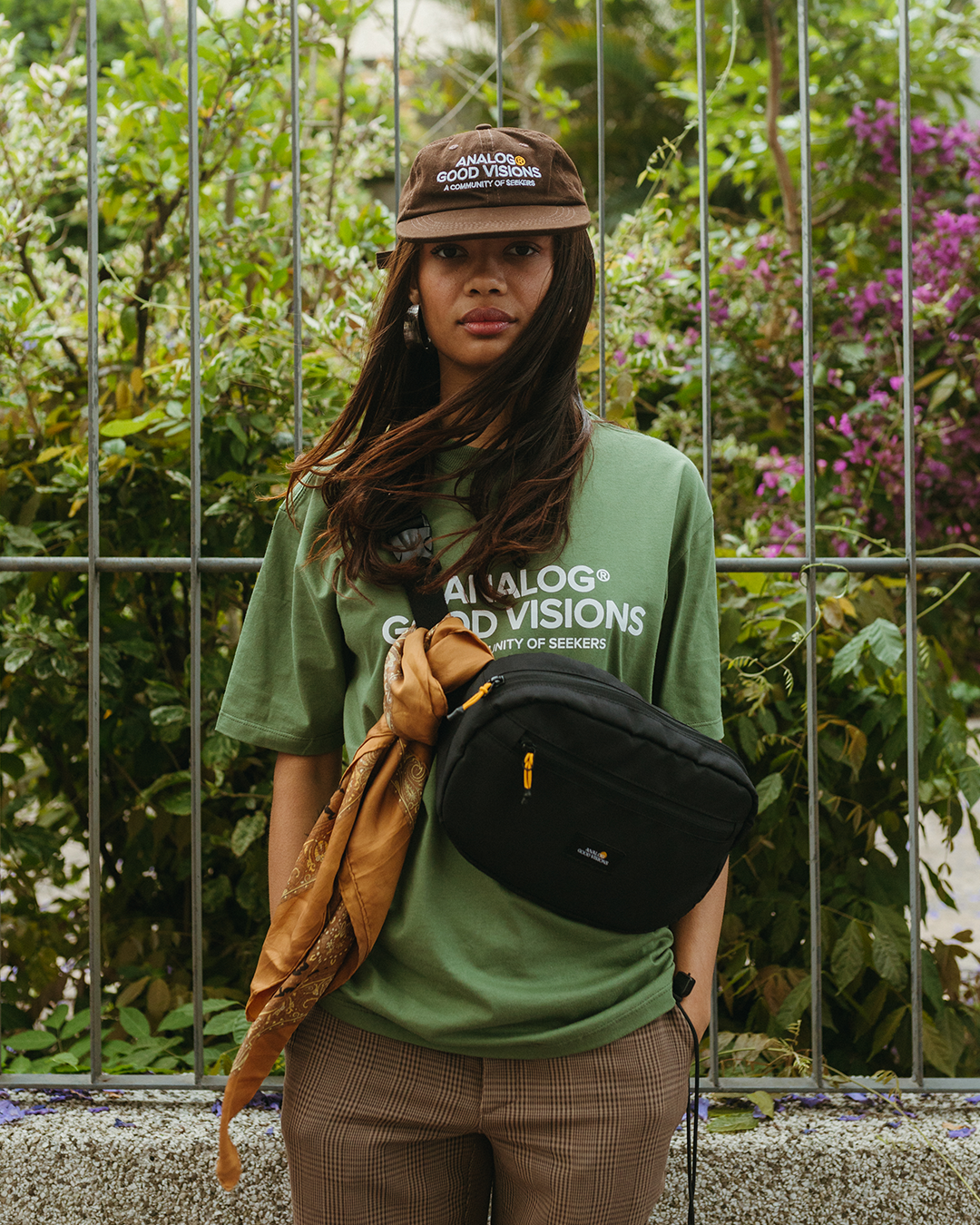 Camera bag crossbody Analog large - black