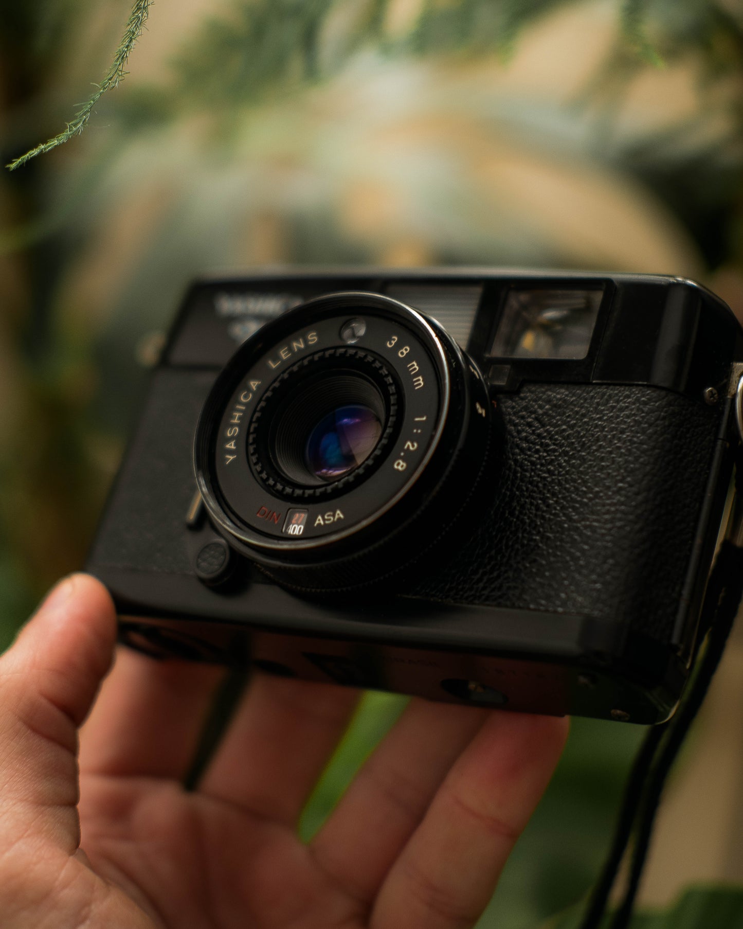 Yashica ME-1