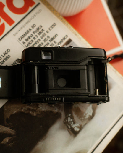 Yashica ME-1