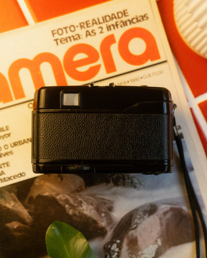 Yashica ME-1