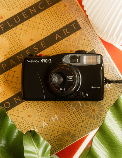 Yashica Mg-3