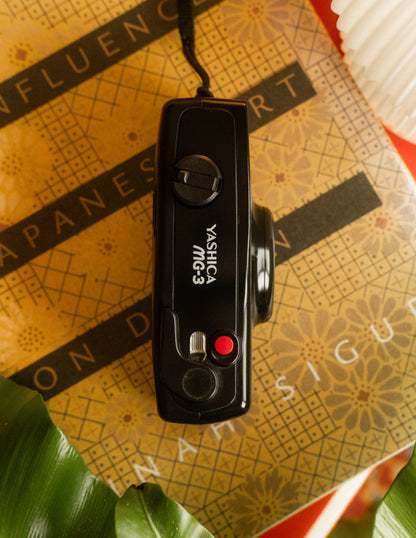 Yashica Mg-3