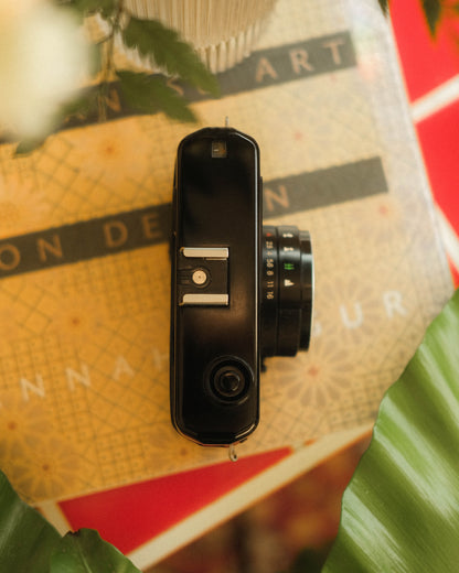 Yashica ME-1