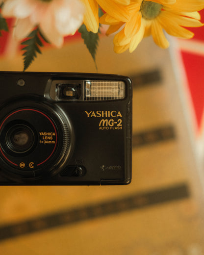 Yashica MG-2