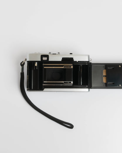 Olympus Trip 35 + flash
