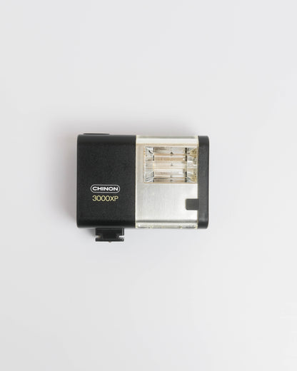 Yashica ME-1 +  flash Chinon 3000XP