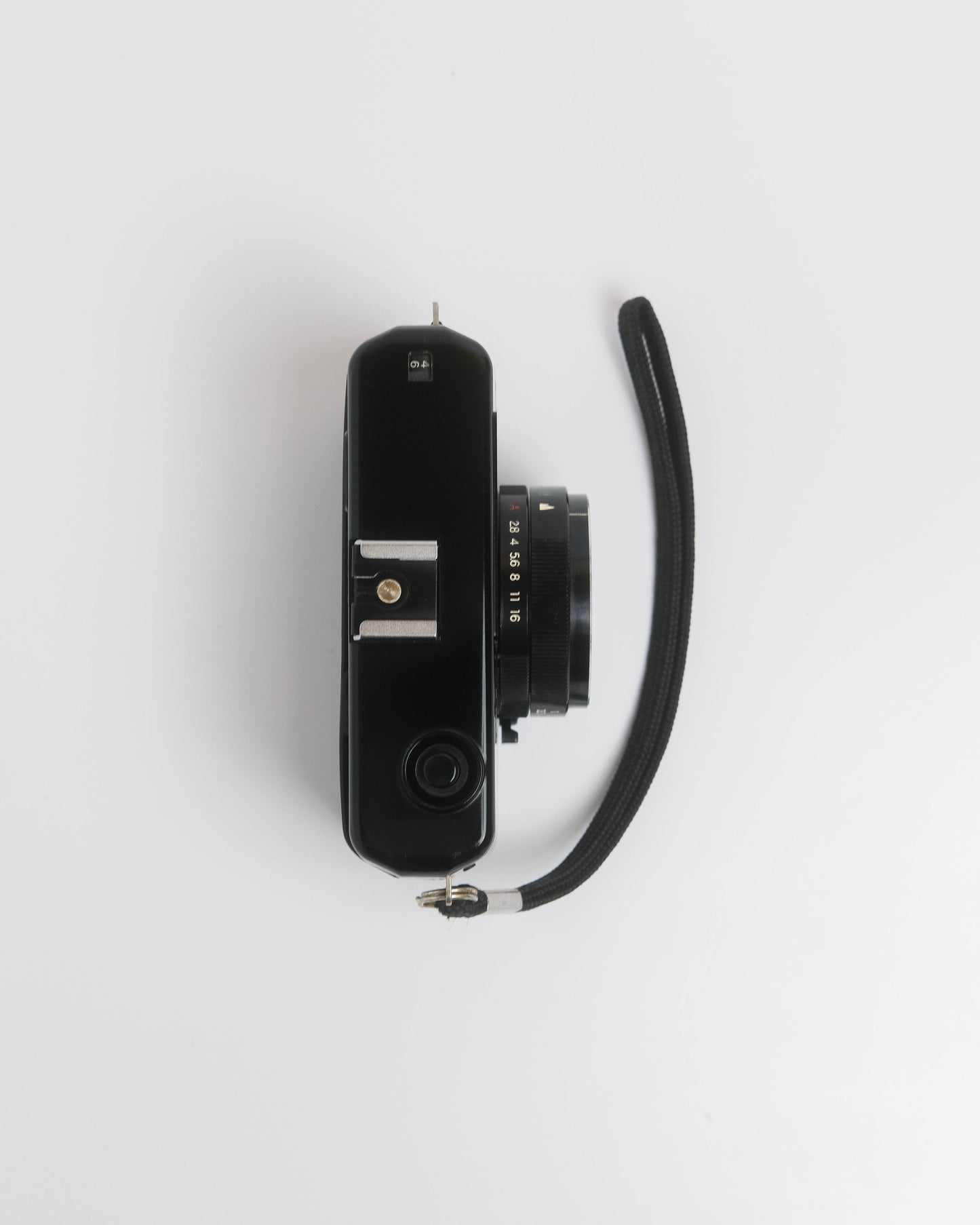 Yashica ME-1 +  flash Chinon 3000XP