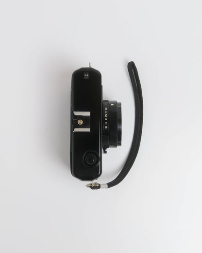 Yashica ME-1 +  flash Chinon 3000XP