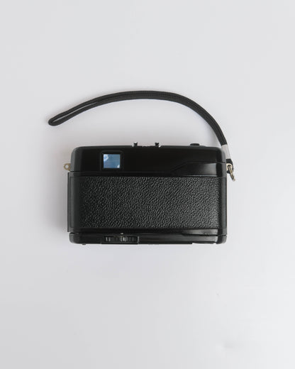 Yashica ME-1 +  flash Chinon 3000XP
