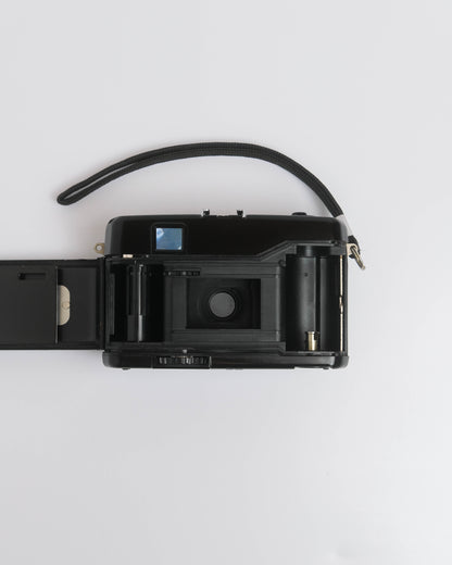 Yashica ME-1 +  flash Chinon 3000XP
